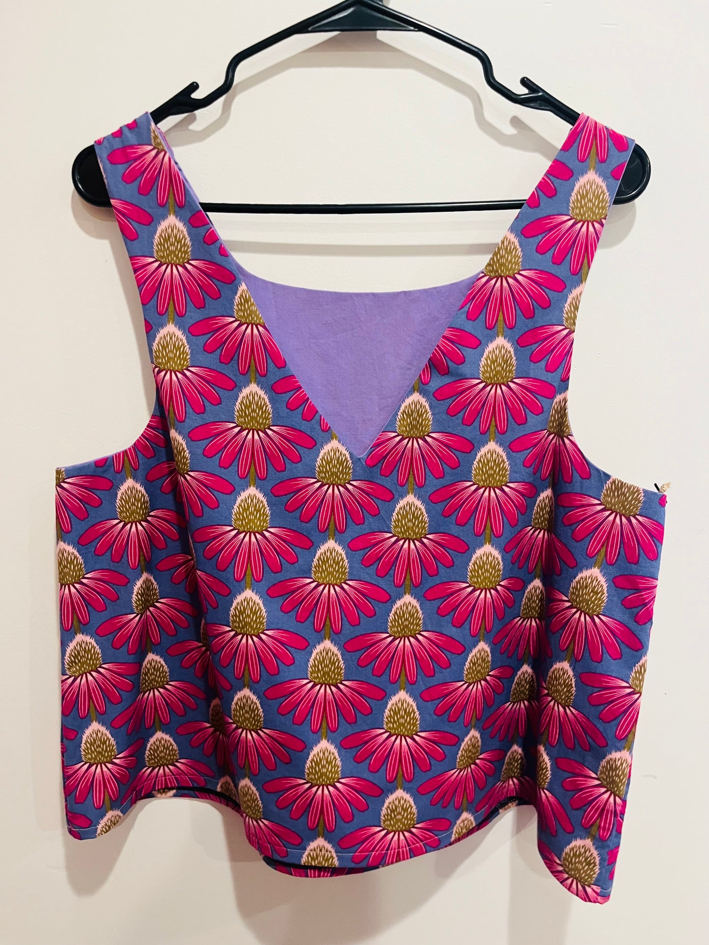 Women’s spring top