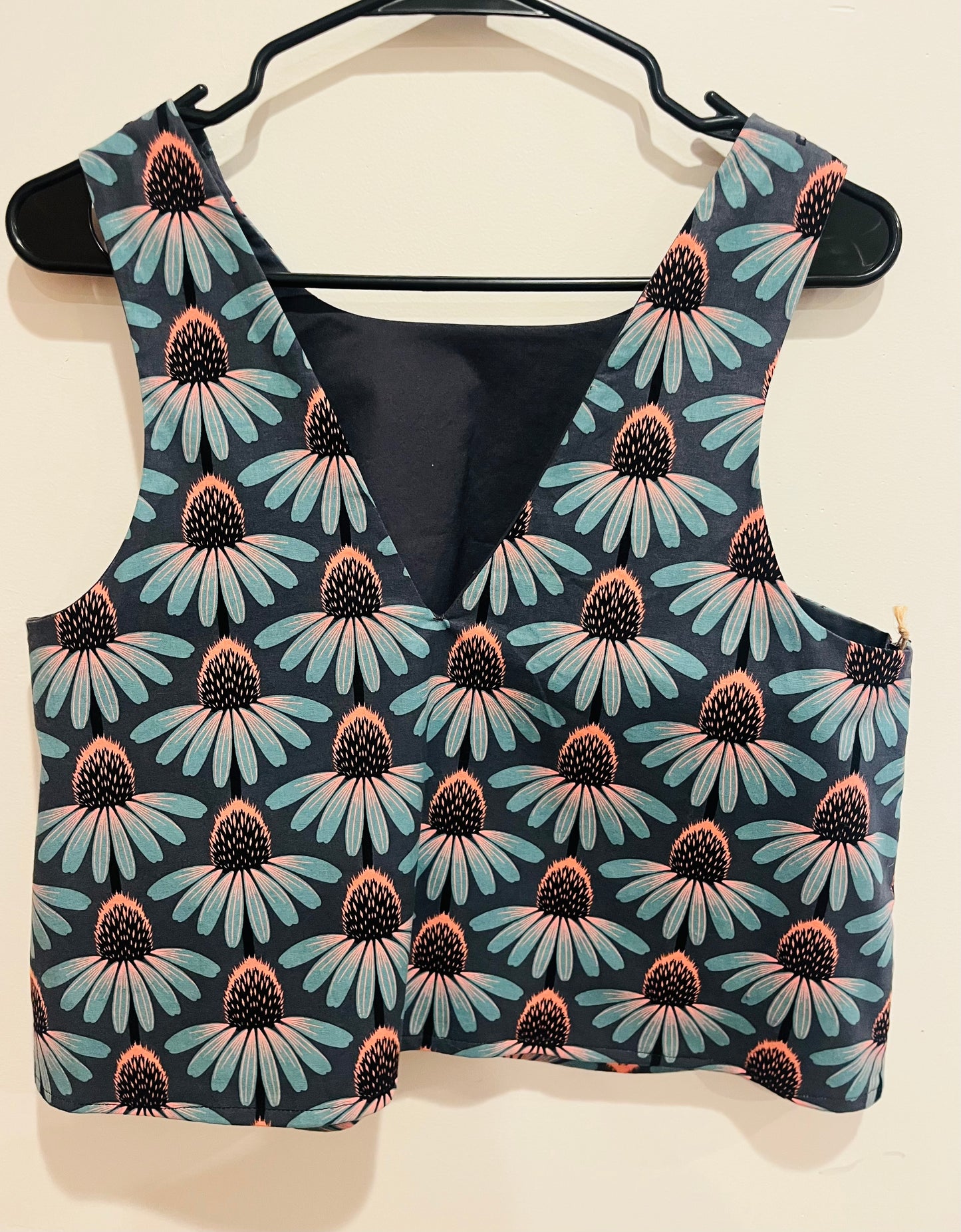 Women’s cropped shirt